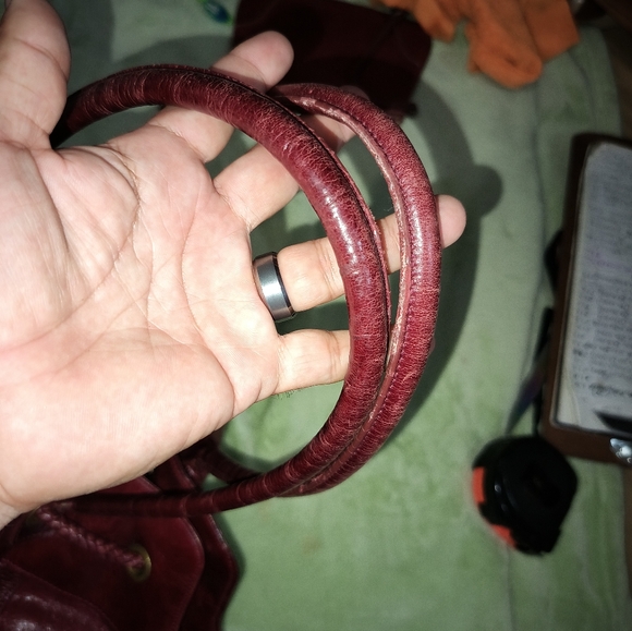 Charles David Red Alligator Embossed Leather Hobo Bag Purse. Large - Picture 12 of 16